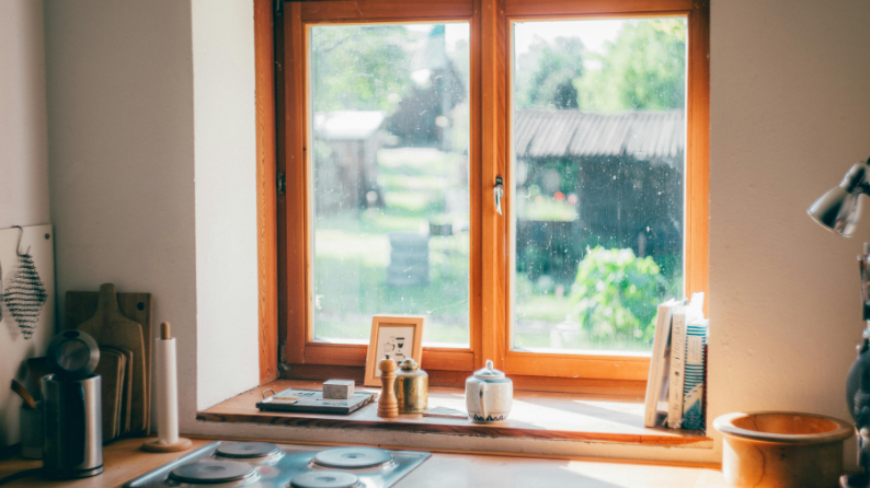内窓リフォームの費用相場と価格の内訳